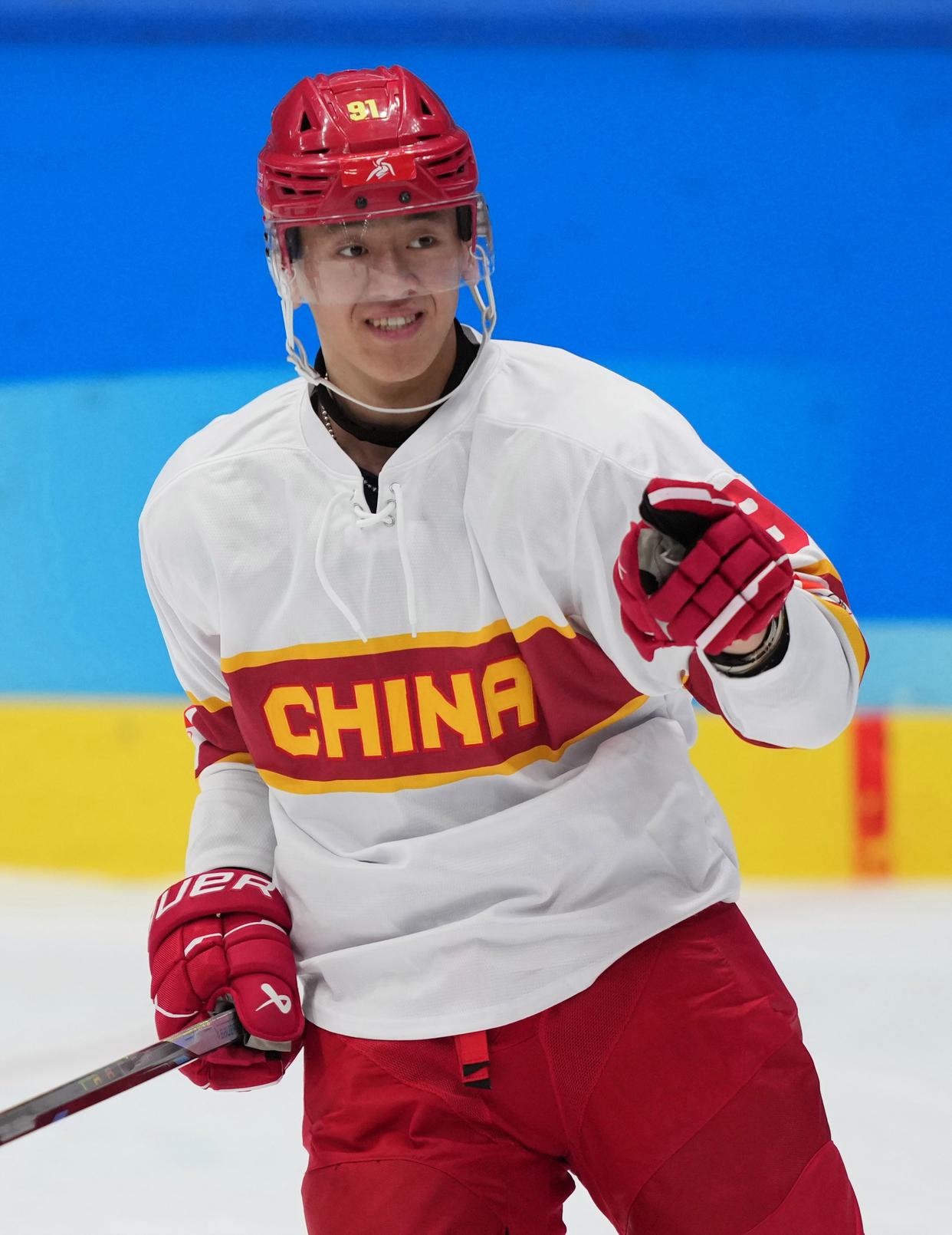 开云体育视频直播-泰国队完胜中国队，黄鸭组合统治全场