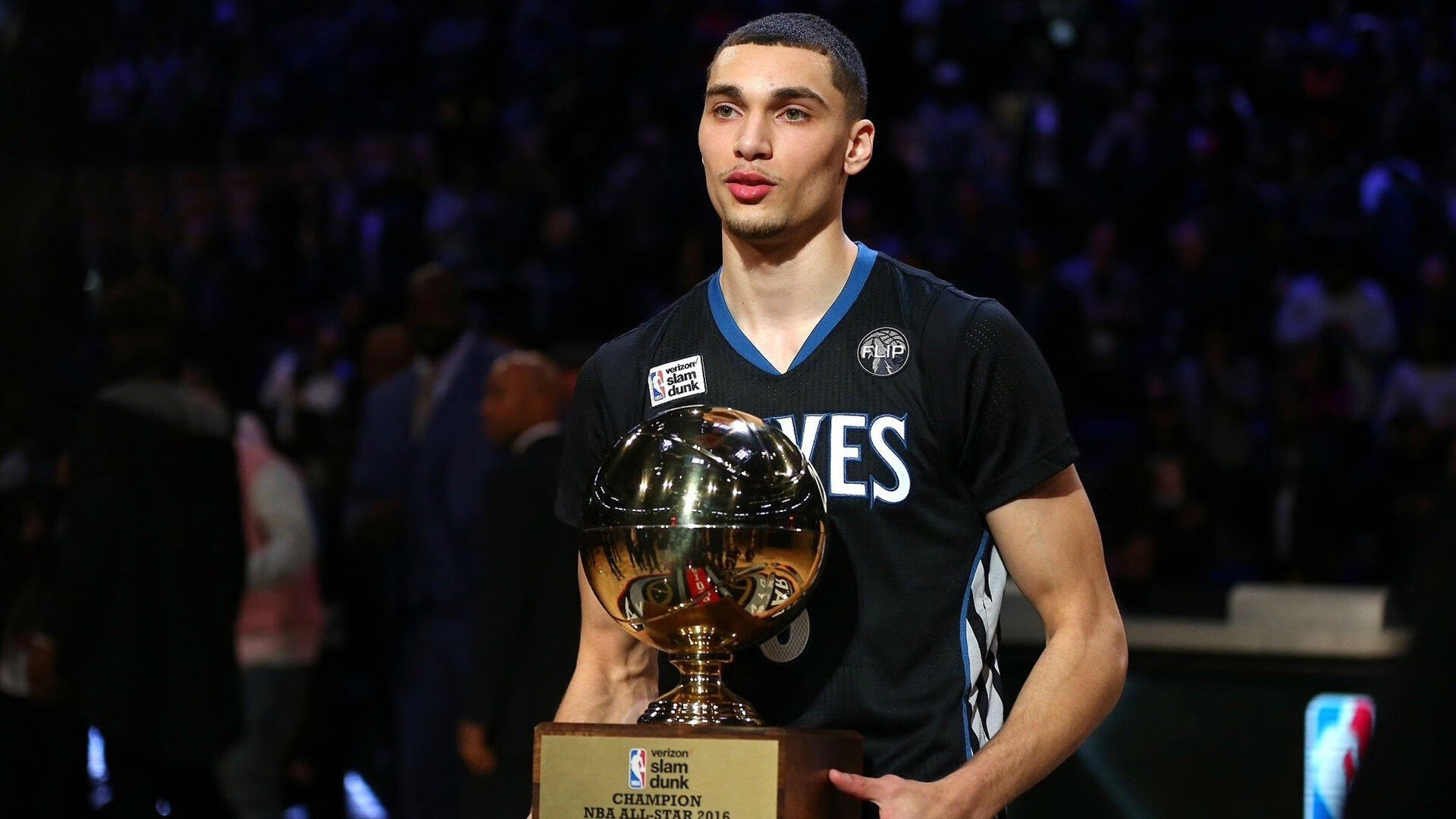 开云体育视频直播-黄蜂收割森林狼，詹姆斯成为关键先生