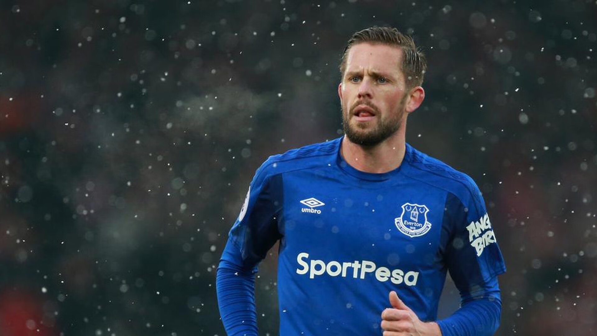 开云体育中国官网-欧冠淘汰赛之夜，詹姆斯大场面先生